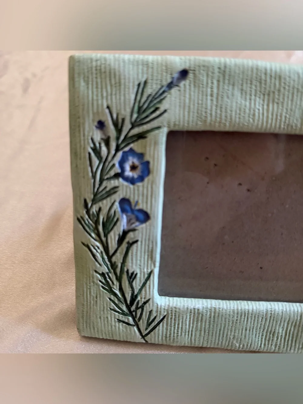 Burnes of Boston Vintage Green Textured Floral Picture Frame